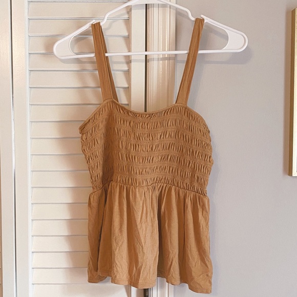 American Eagle Outfitters Tops - AE smocked tank